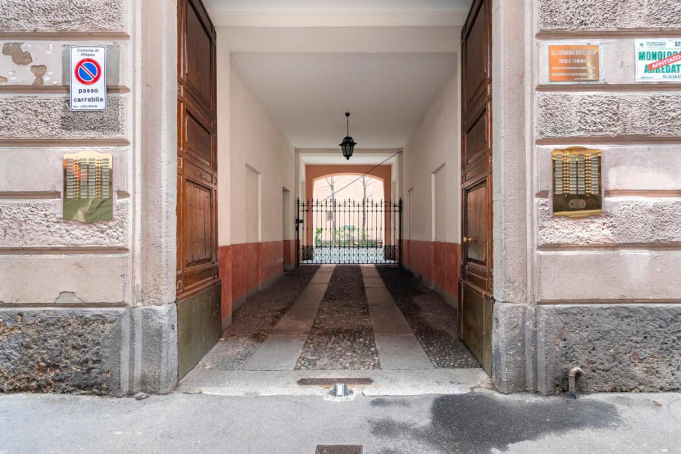 Stayeasy Pop Art Moscova - Brera & Downtown Walking Milan Exterior photo